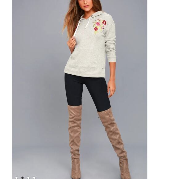 NWT O'Neill Embroidered Hoodie size M Roses Floral Brianne Heather Grey - Picture 8 of 9